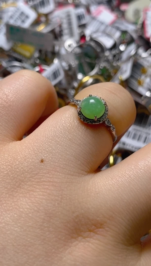 银S925镶嵌戒指翡翠百内无证书