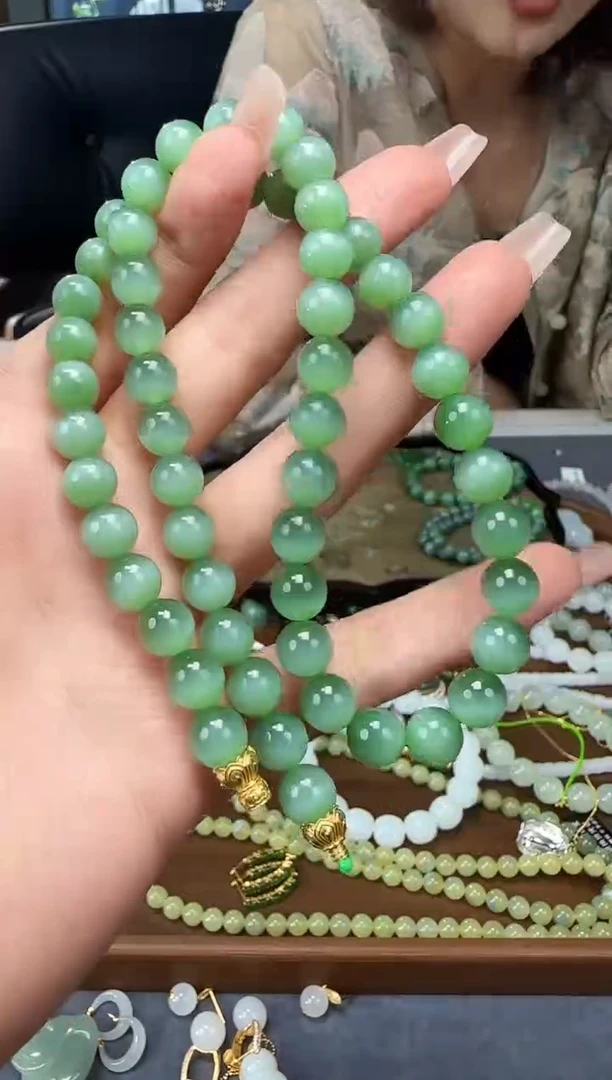 和田玉未镶嵌吊坠(不含链)1