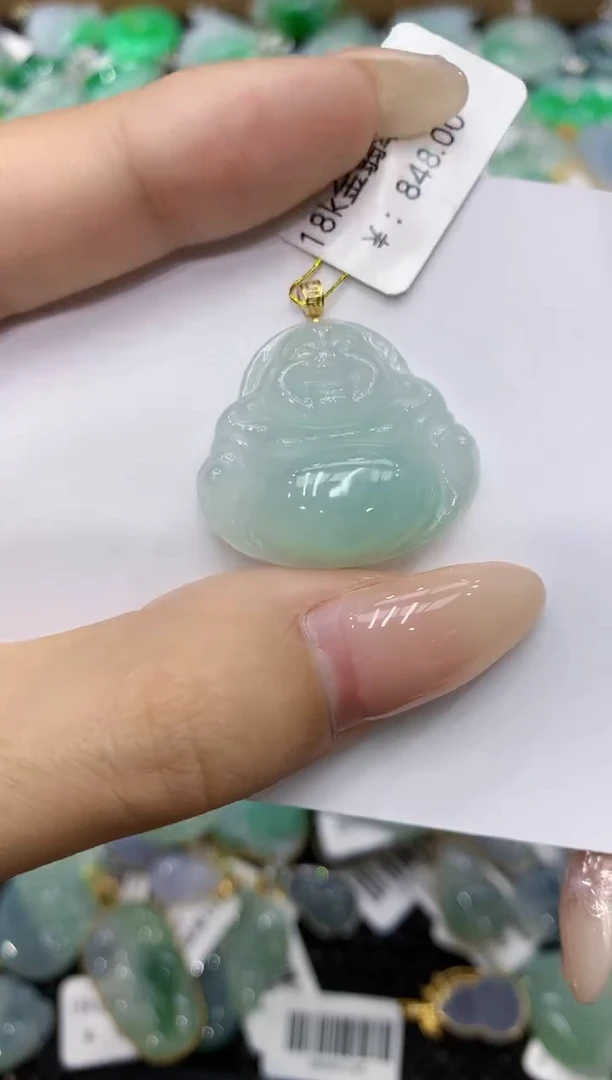 翡翠18K金镶嵌颈饰111111111111