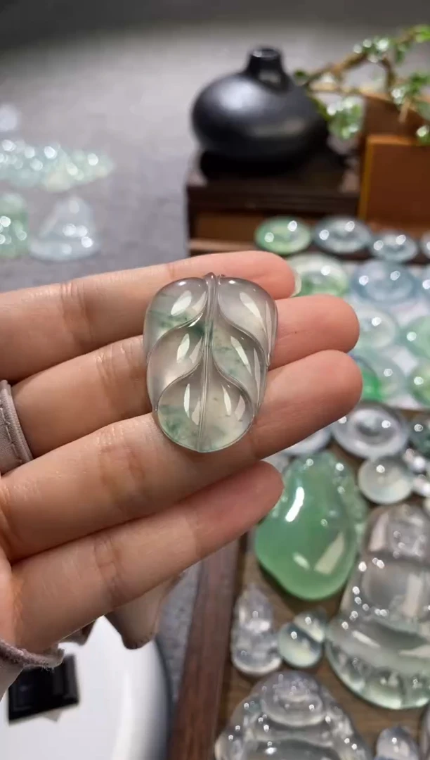 吊坠(不含链)未镶嵌翡翠叶子