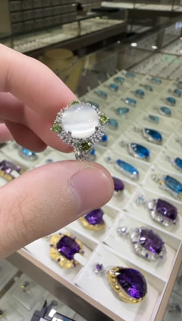 银S925镶嵌戒指拉长石10mm白月光