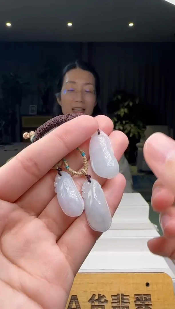 【闪购商品】翡翠吊坠(不含链)未镶嵌多样性发一XM@@WS1WX27569