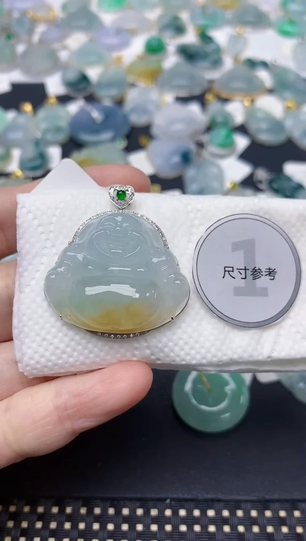 颈饰18K金镶嵌翡翠天然缅甸A货翡翠