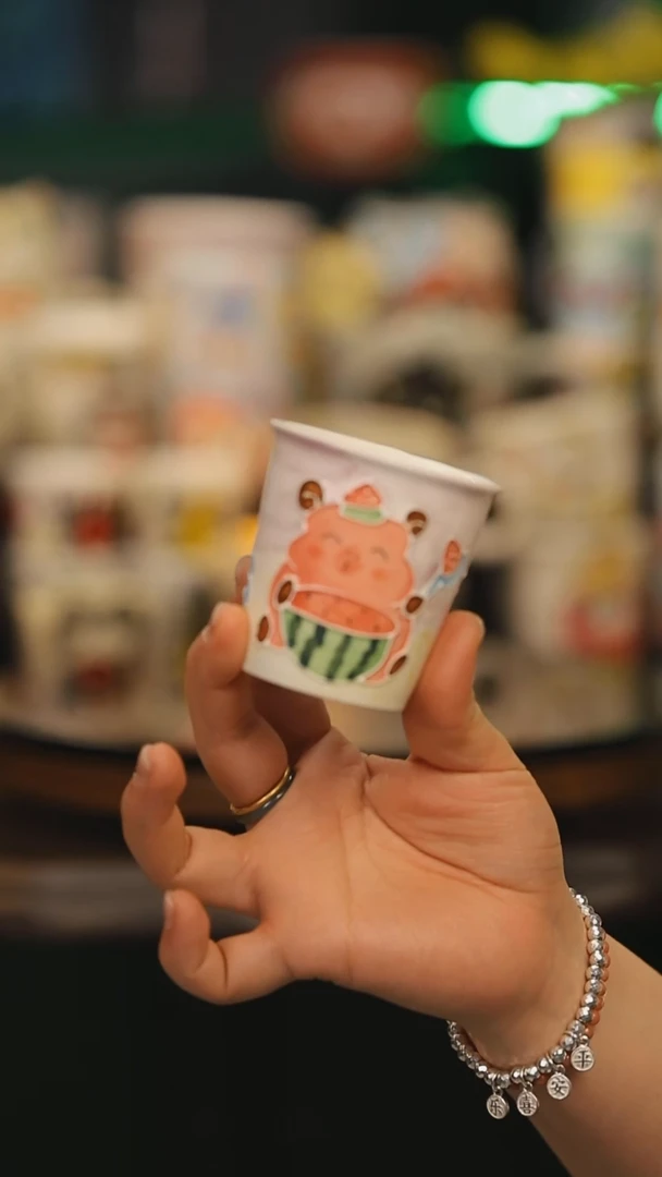 【闪购商品】摆件景德镇釉下彩绘设计师款式