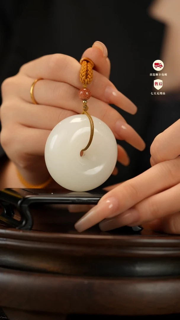 云南石荔枝白雕刻：平安扣手把件挂件