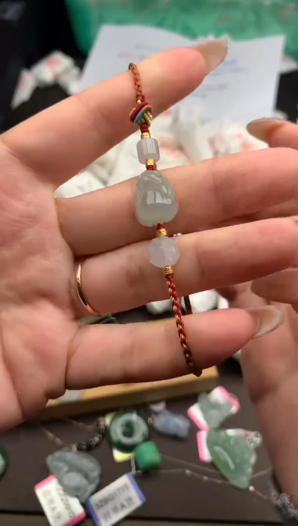 【闪购商品】翡翠手绳未镶嵌一