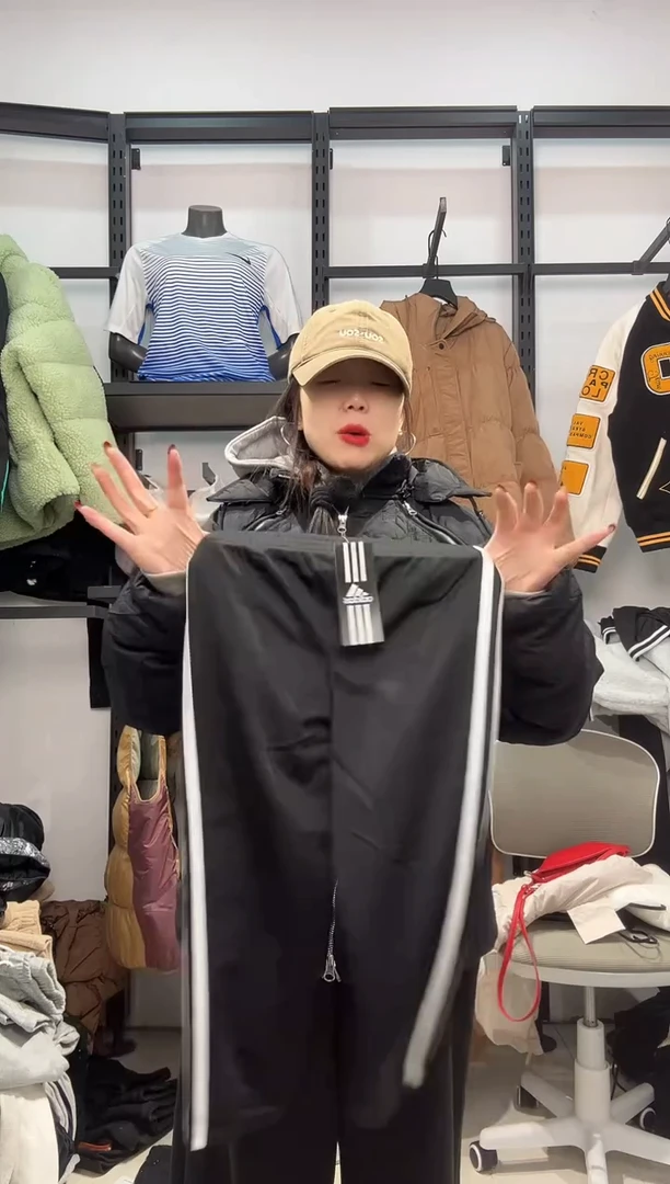 2166闪购编码  阿迪运动卫衣裤以直播间过款为准 尺码. 100