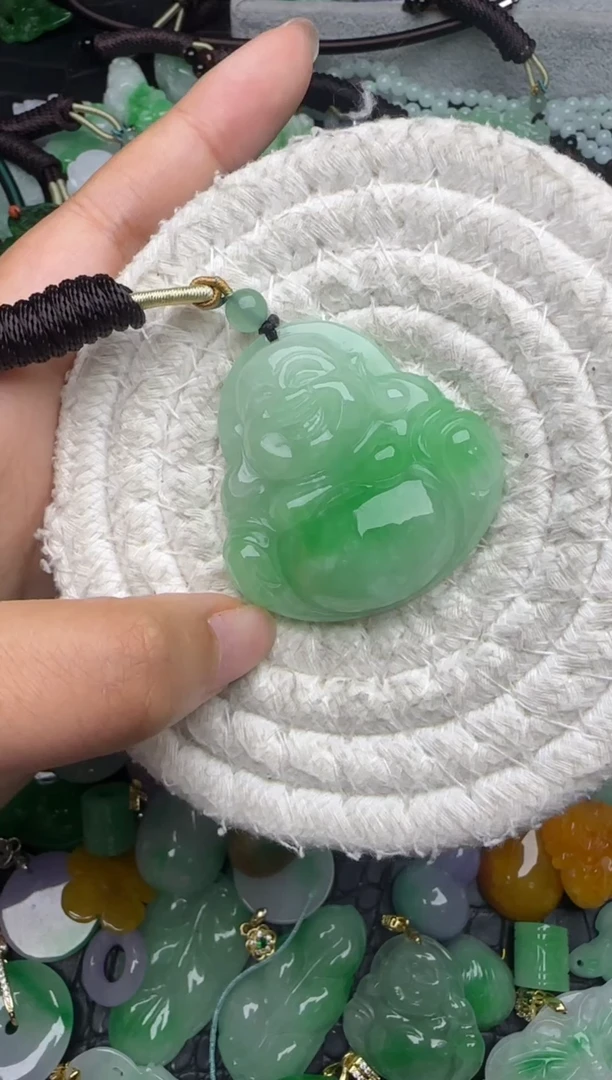 颈饰未镶嵌翡翠缅甸翡翠吊坠