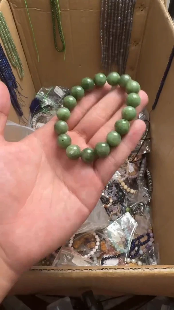 未镶嵌手链水晶上