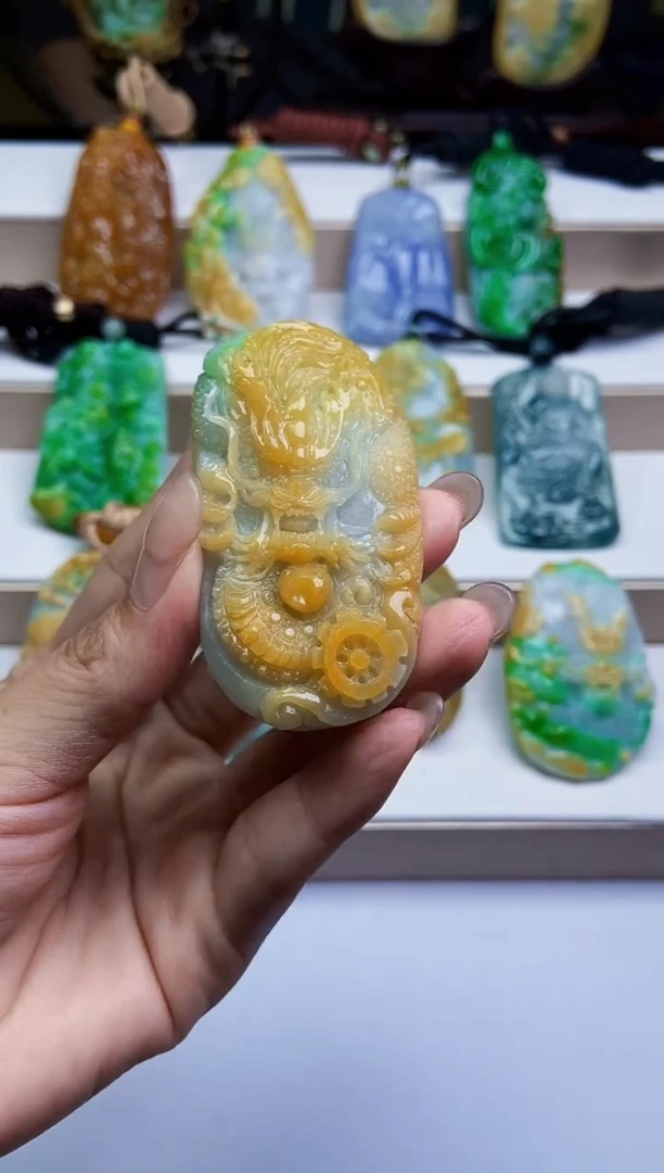 颈饰未镶嵌翡翠翡翠A货