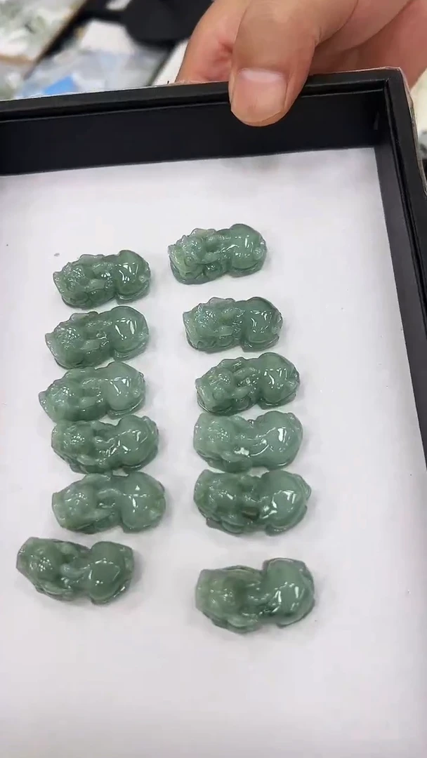 吊坠(不含链)未镶嵌翡翠翡翠貔貅挂件