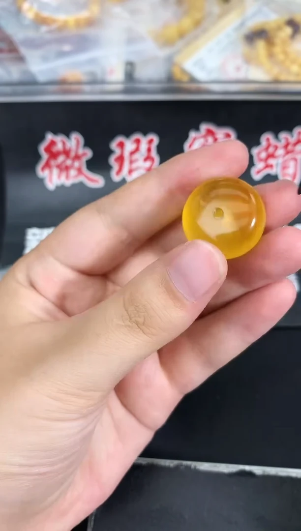蜜蜡未镶嵌珠宝奇石104