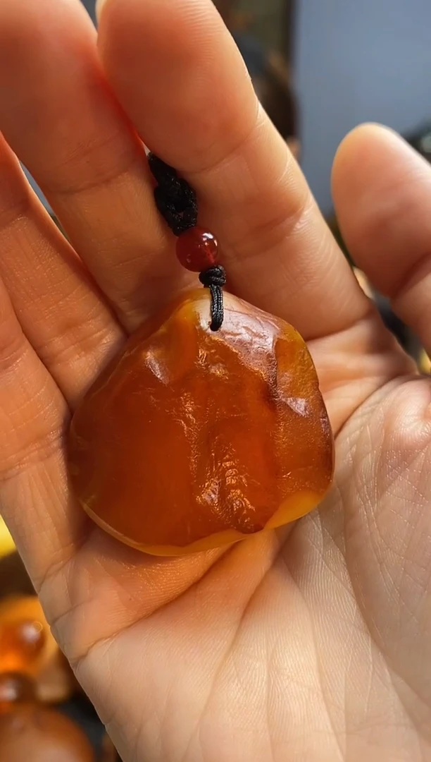 琥珀颈饰未镶嵌吊坠