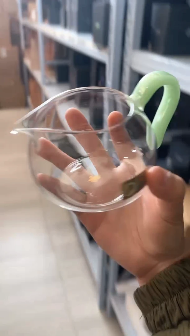 【闪购商品】淡然浅玉公道杯。。。