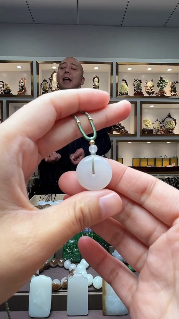 【闪购商品】和田玉颈饰未镶嵌苏