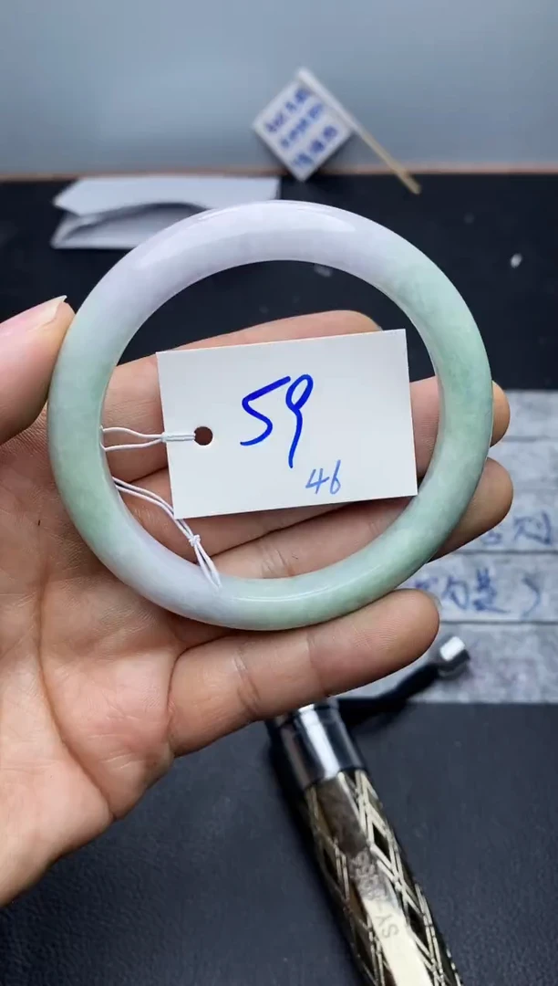 未镶嵌手镯翡翠46