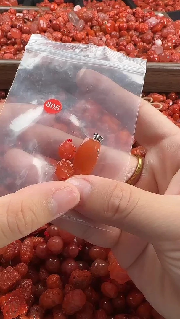 颈饰未镶嵌南红玛瑙11
