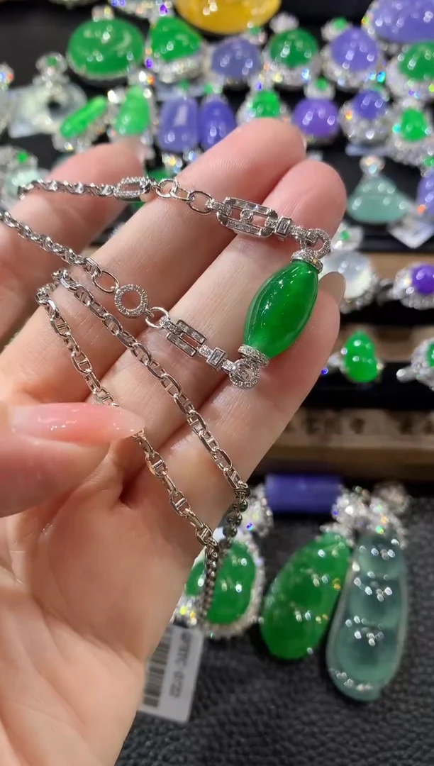 套链18K金镶嵌翡翠C104