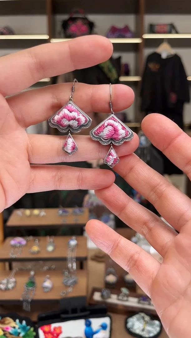 织绣1824黔东南苗族刺绣