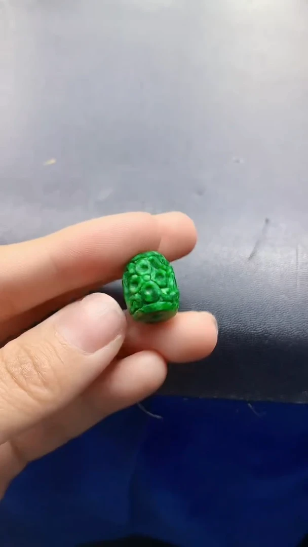 颈饰未镶嵌翡翠天然缅甸a货翡翠