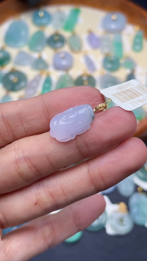 【闪购商品】翡翠颈饰18K金镶嵌貔貅