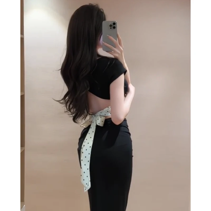 艺等2025夏季纯欲风辣妹高级设计感露背波点系带露脐短袖百搭上衣