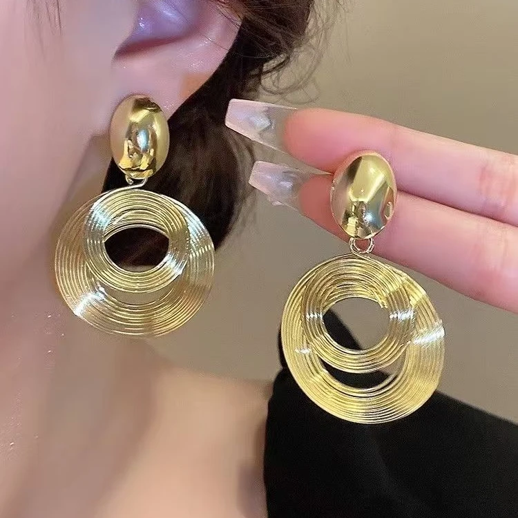 铜合金无非金属耳饰 金色多层圆形欧美风金属夸张时尚耳饰