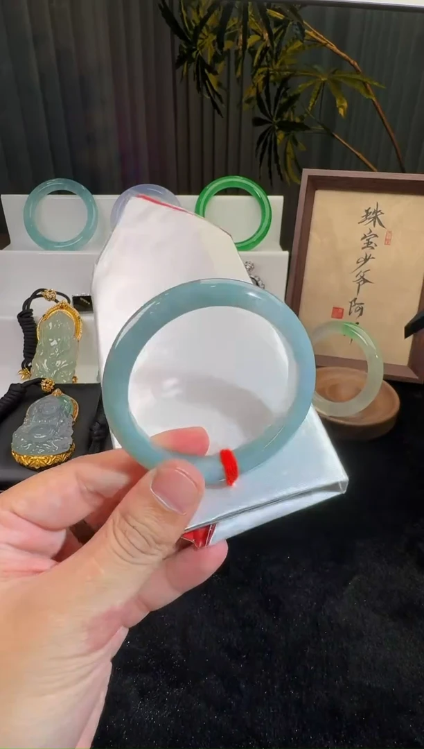 未镶嵌定制翡翠4063毛货不退不换   54-55圈