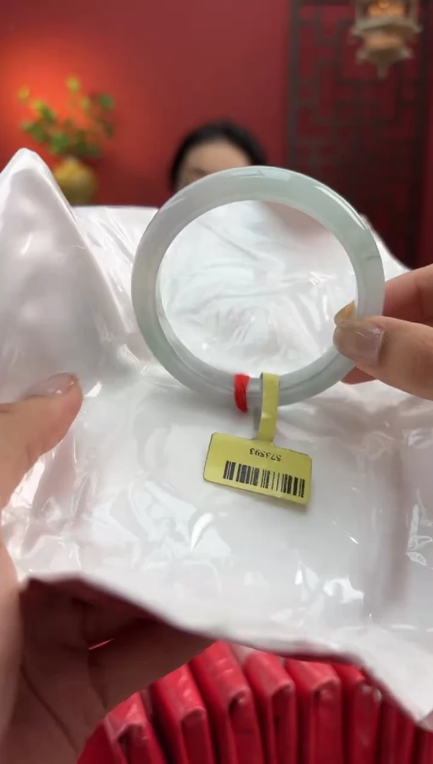 未镶嵌手镯翡翠翡翠手镯2