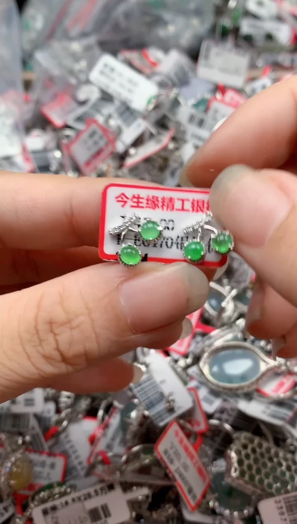 银S925镶嵌戒指翡翠天然A货缅甸翡翠