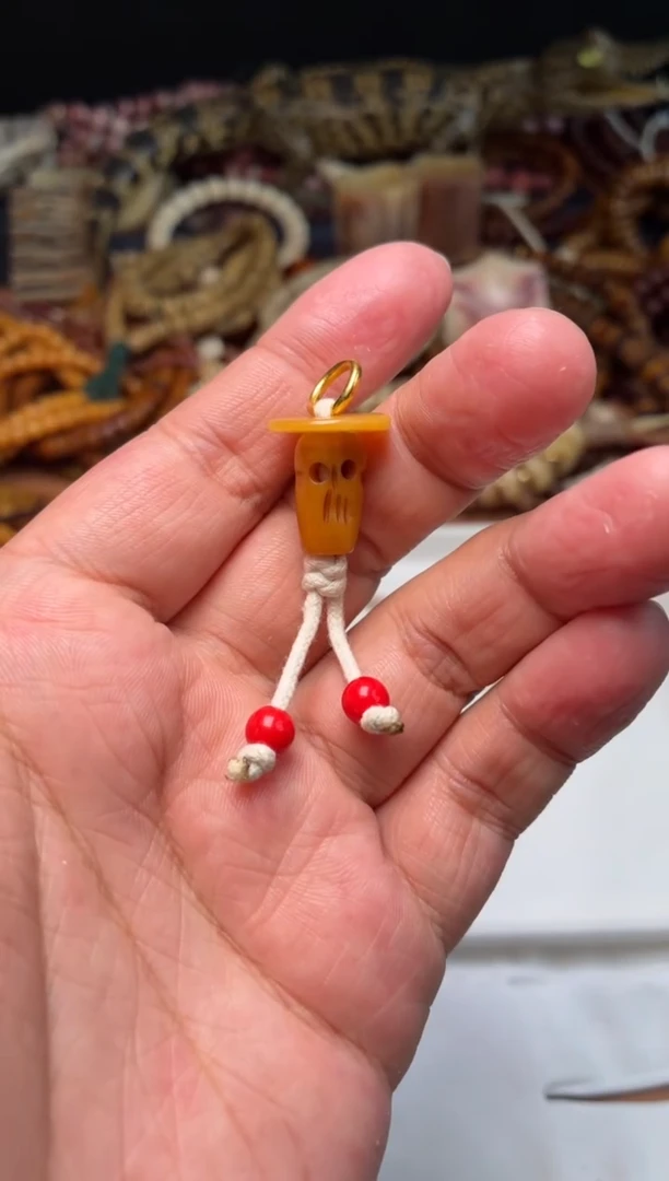 牛骨其他P1409-玉化尸陀林侧挂-有棕裂