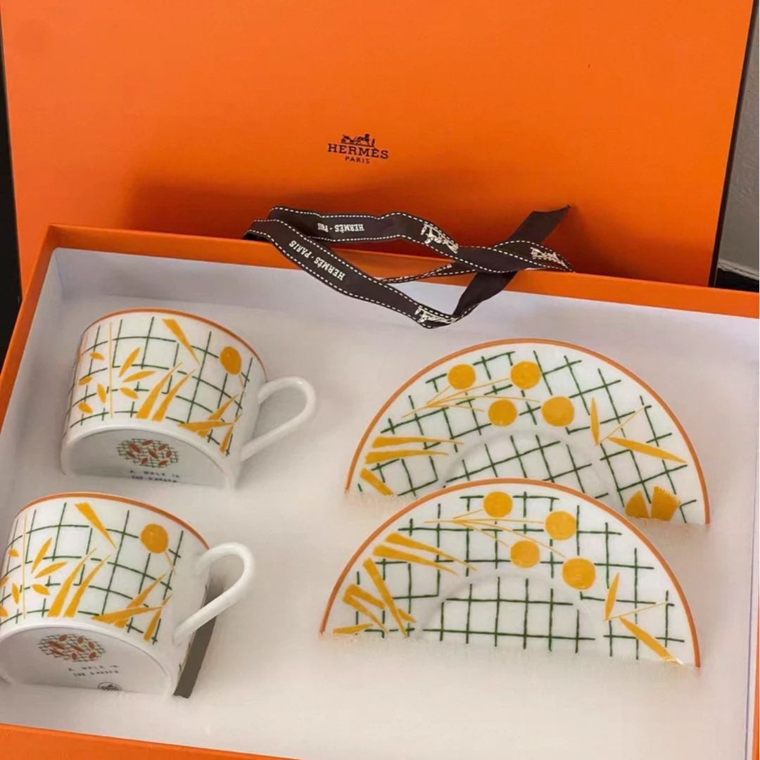 未使用 Hermes/爱马仕 汤/TP033614/ 茶杯与杯碟礼盒 160ml