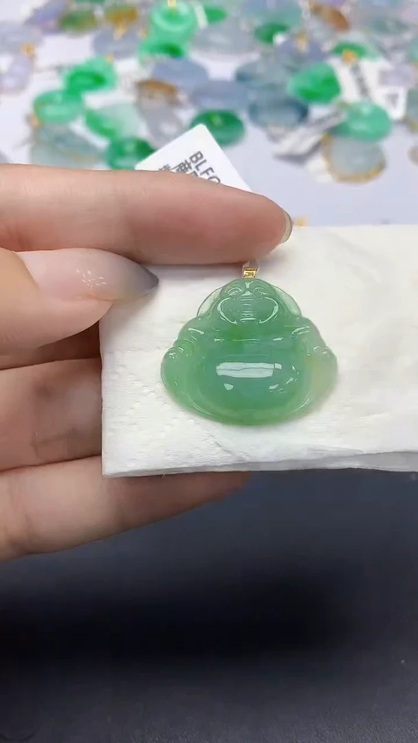 翡翠18K金镶嵌颈饰天然缅甸a货翡翠