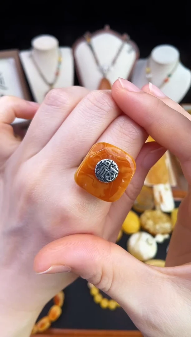 琥珀未镶嵌珠宝奇石柒月