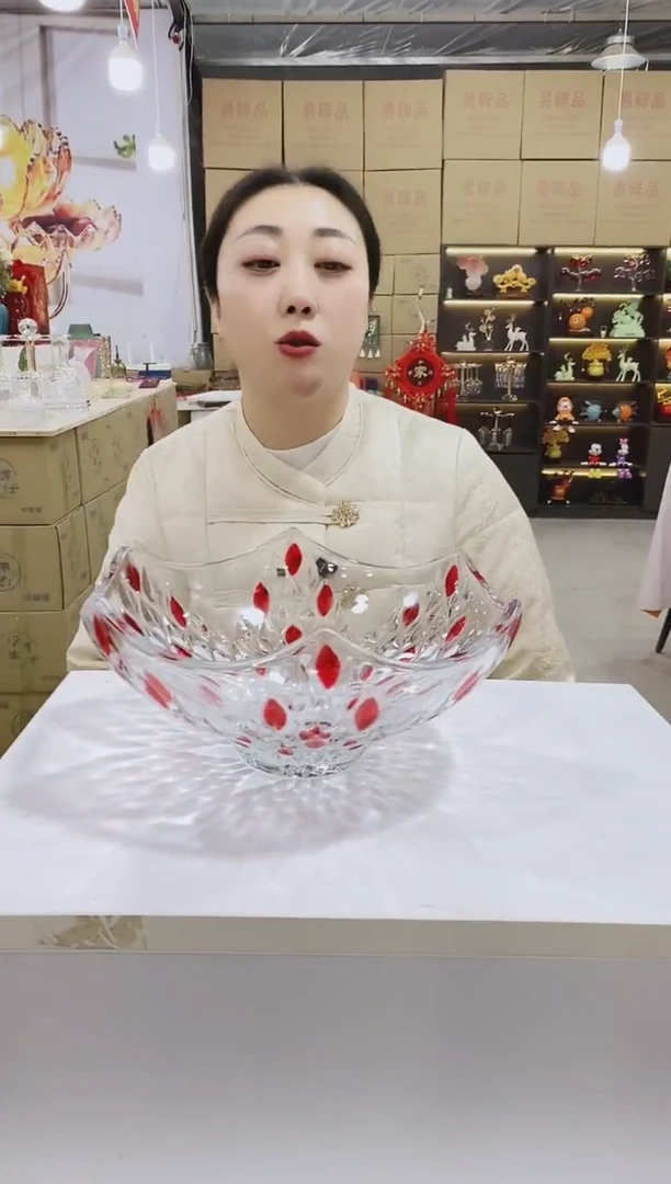 红色雨花果斗一个