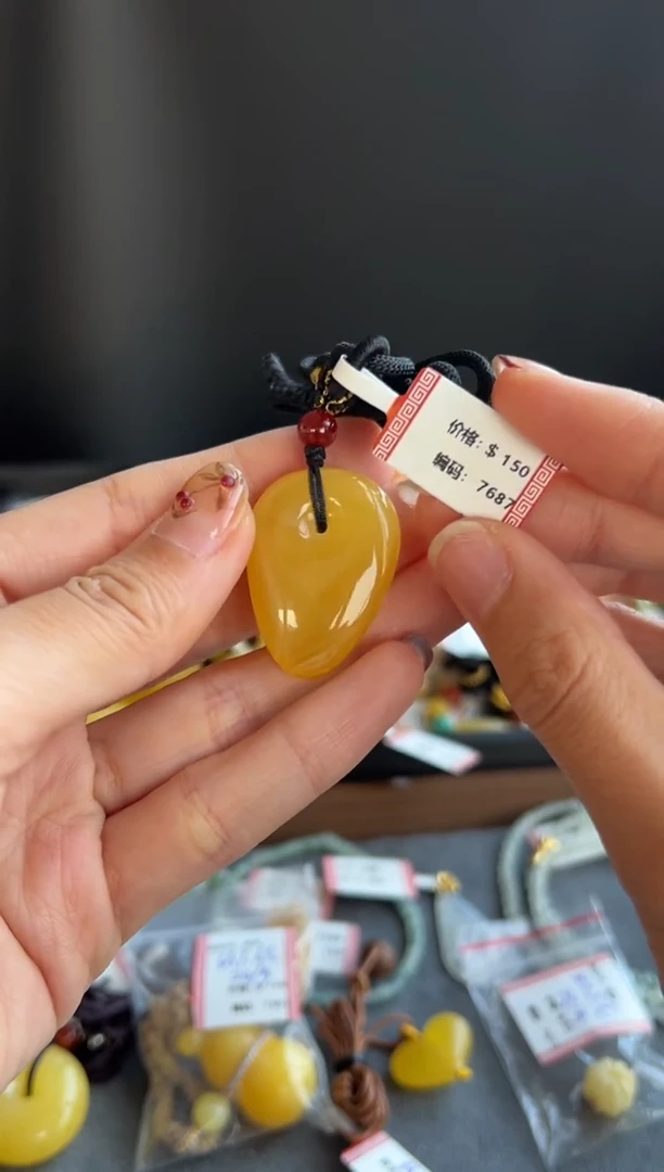 蜜蜡颈饰未镶嵌7687买断