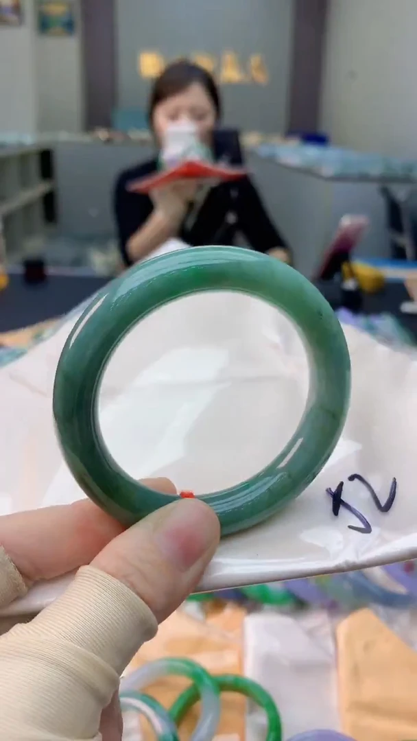 未镶嵌手镯翡翠1020555139