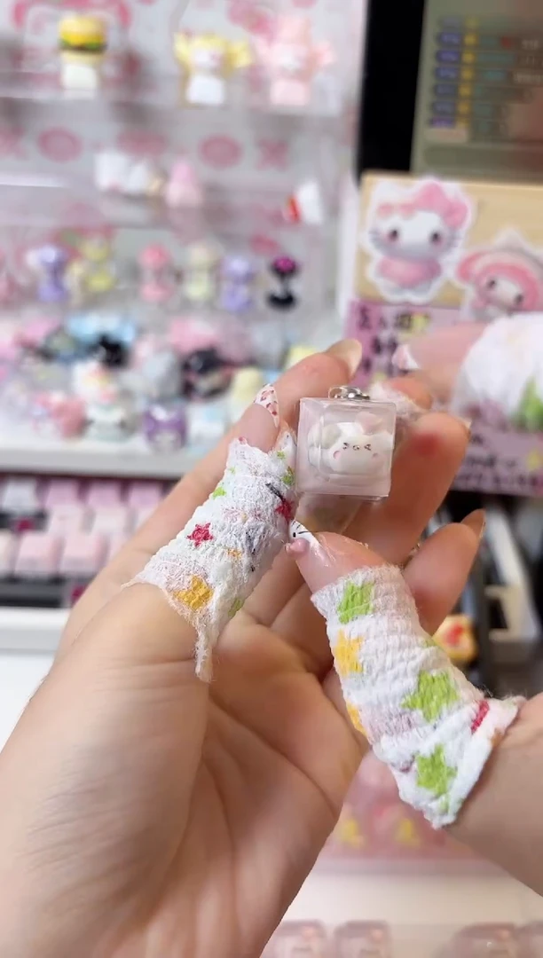 31.开心小狗滴胶键帽