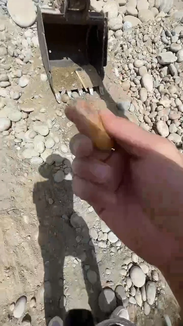 颈饰未镶嵌和田玉知*33