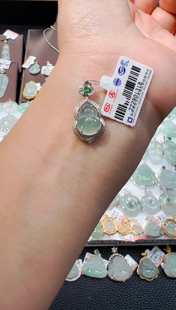 翡翠18K金镶嵌吊坠(不含链)葫芦吊坠1318