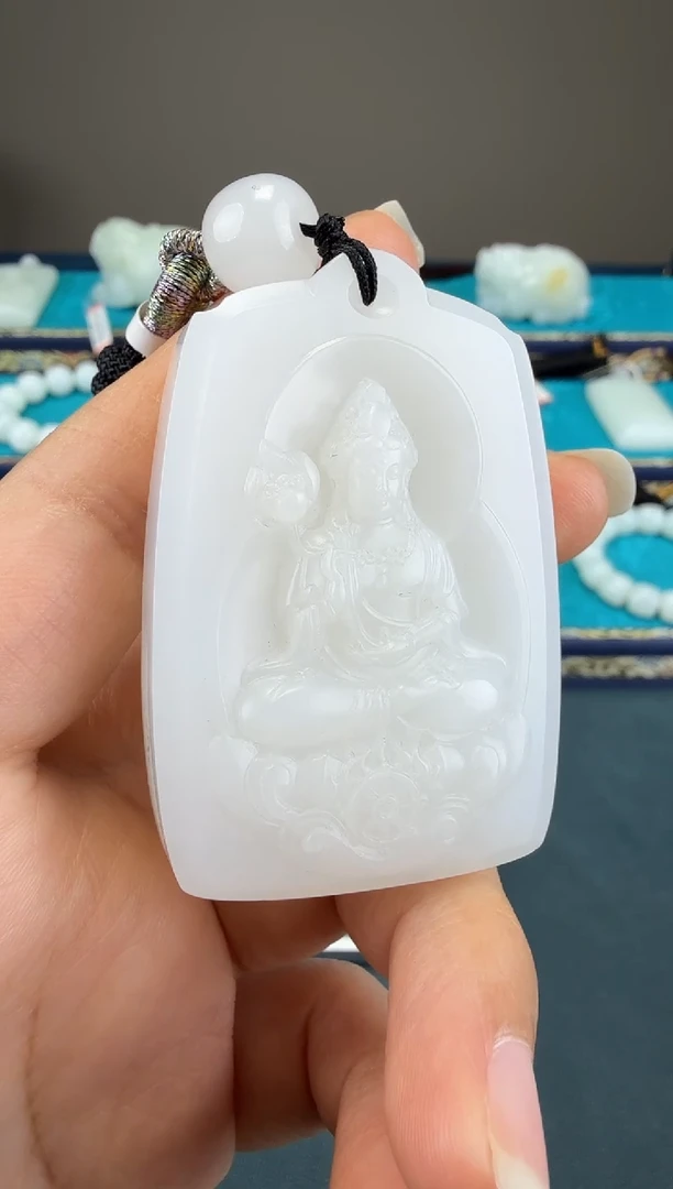 颈饰未镶嵌和田玉1