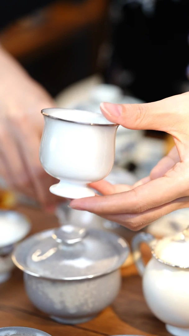 柒月严选茶器景德镇柴烧-包银高脚杯