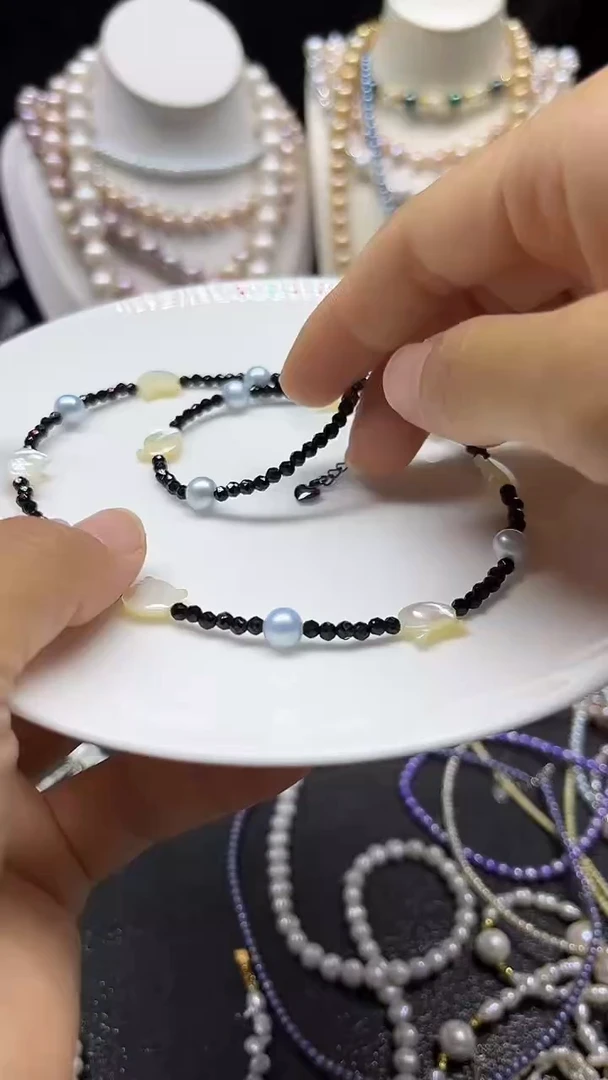颈饰未镶嵌淡水珍珠多人
