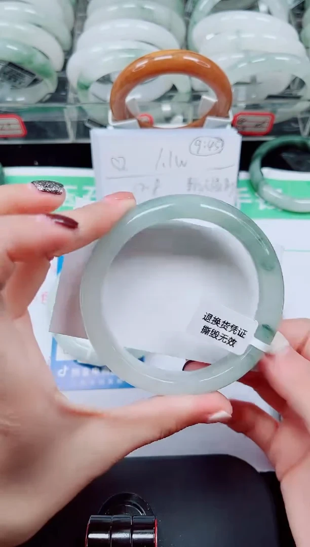 未镶嵌手镯石英质玉164-60/61