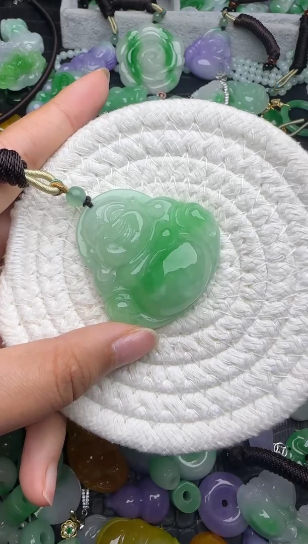 颈饰未镶嵌翡翠缅甸翡翠吊坠