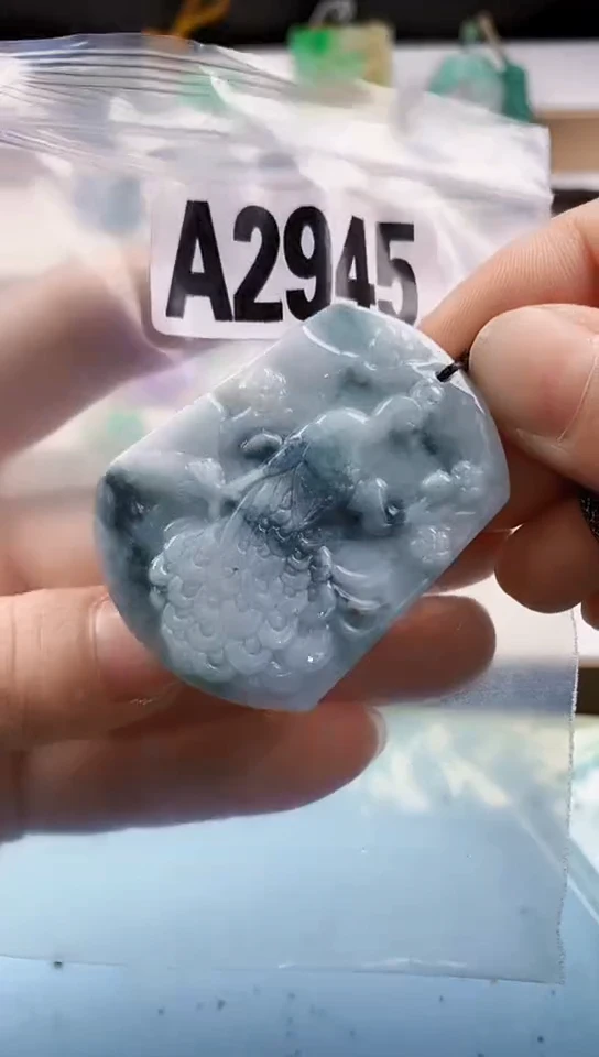 翡翠未镶嵌颈饰天然翡翠吊坠挂件