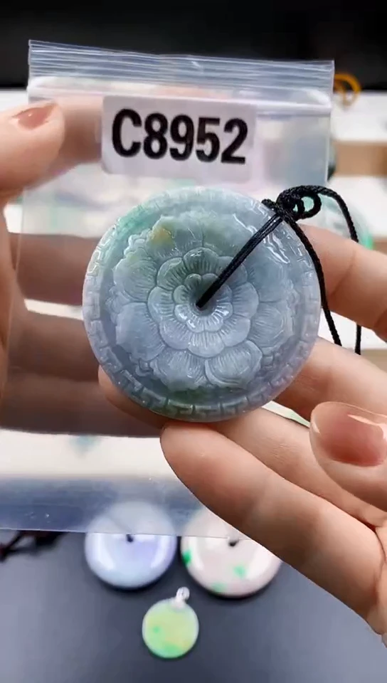 颈饰未镶嵌翡翠天然翡翠吊坠挂件