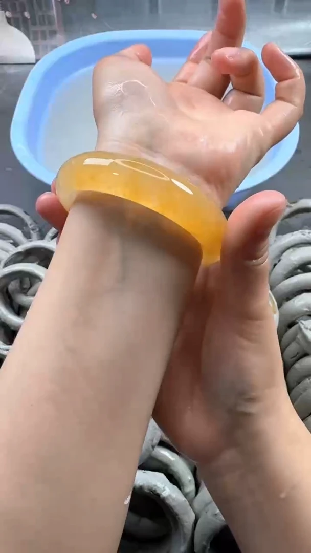 石英质玉手镯未镶嵌6