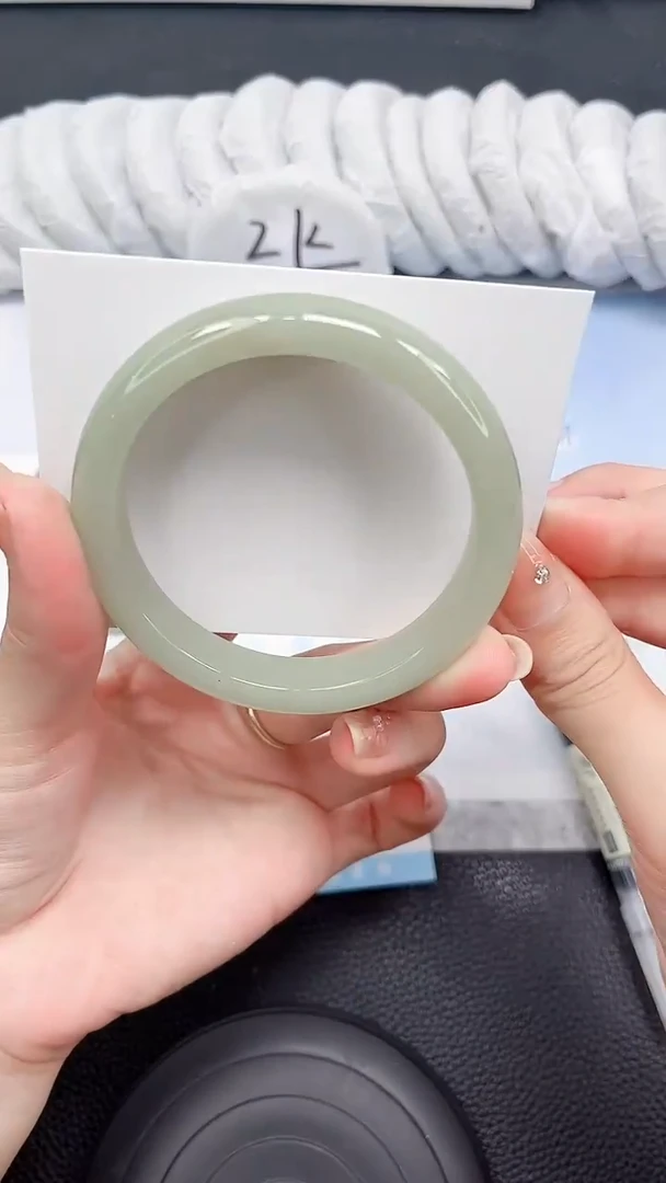 石英质玉手镯未镶嵌8-59.1