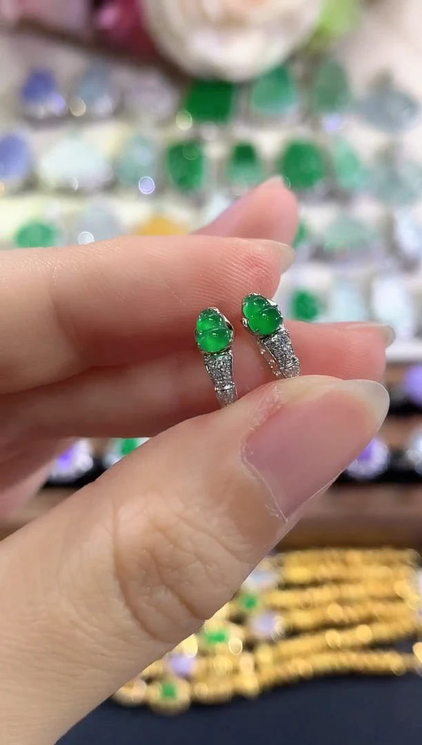 18K金镶嵌翡翠耳饰d13多样性一件发